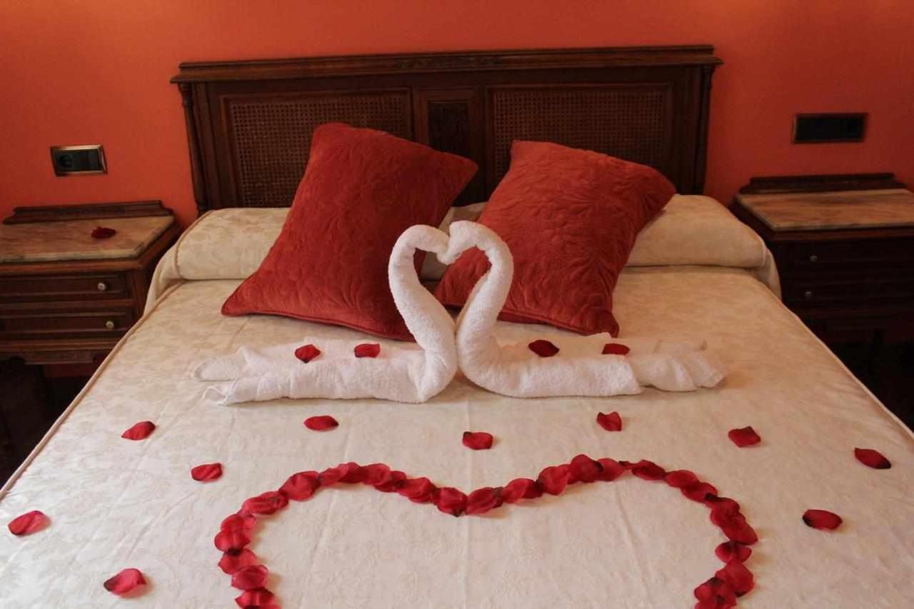 Hotel Apartamentos Melihah Daroca Bagian luar foto