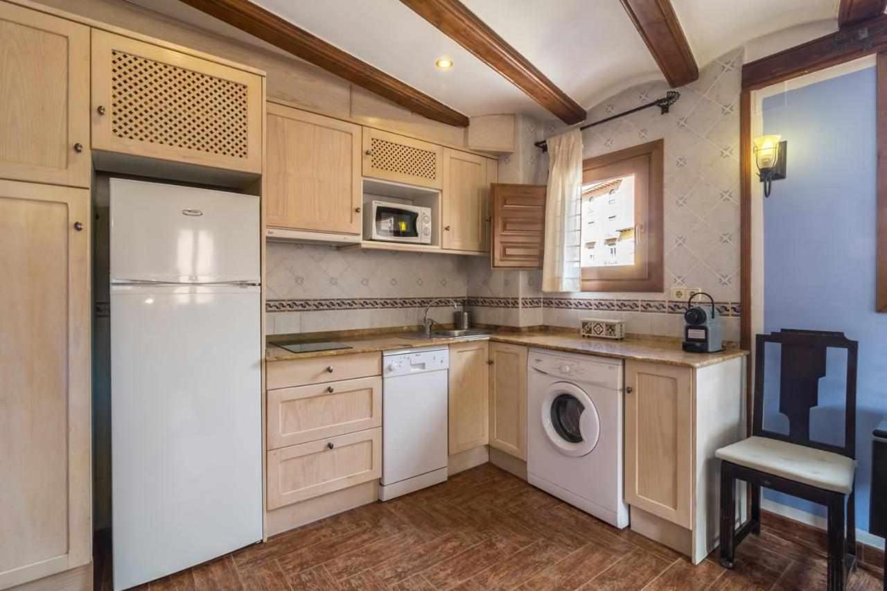 Hotel Apartamentos Melihah Daroca Bagian luar foto