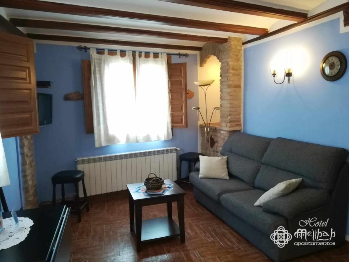 Hotel Apartamentos Melihah Daroca Bagian luar foto